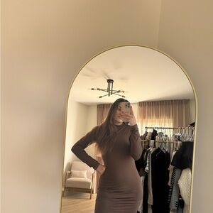 Elegant Brown Long Sleeve Dress